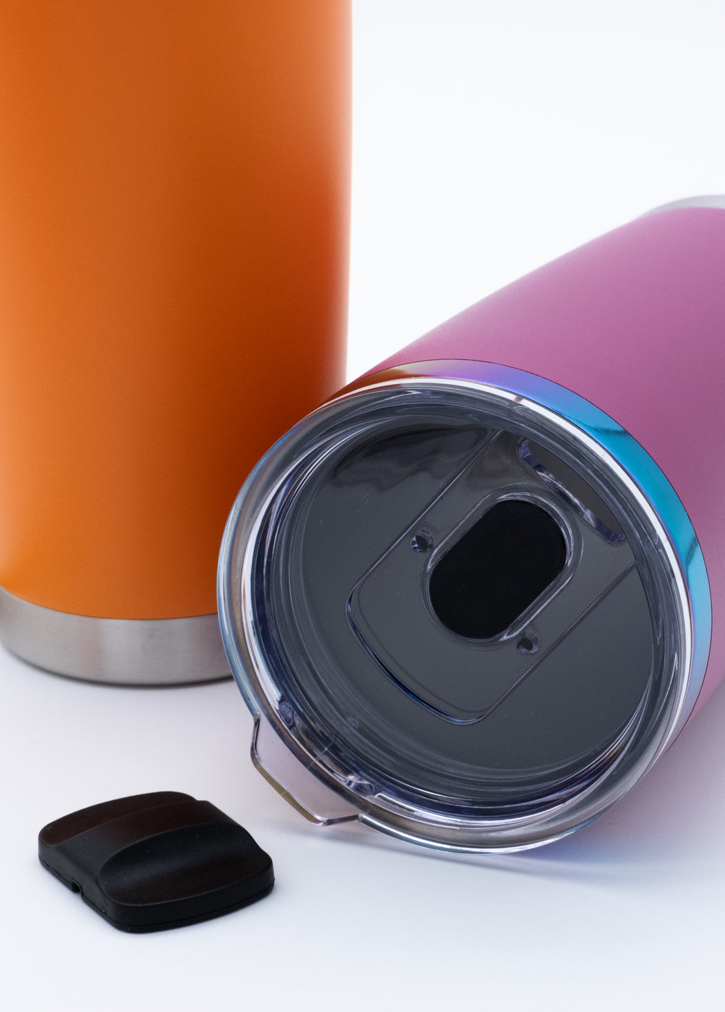 Custom Electroplated Ring 20 oz Coffee Tumbler - Close-up of lid and electroplated ring